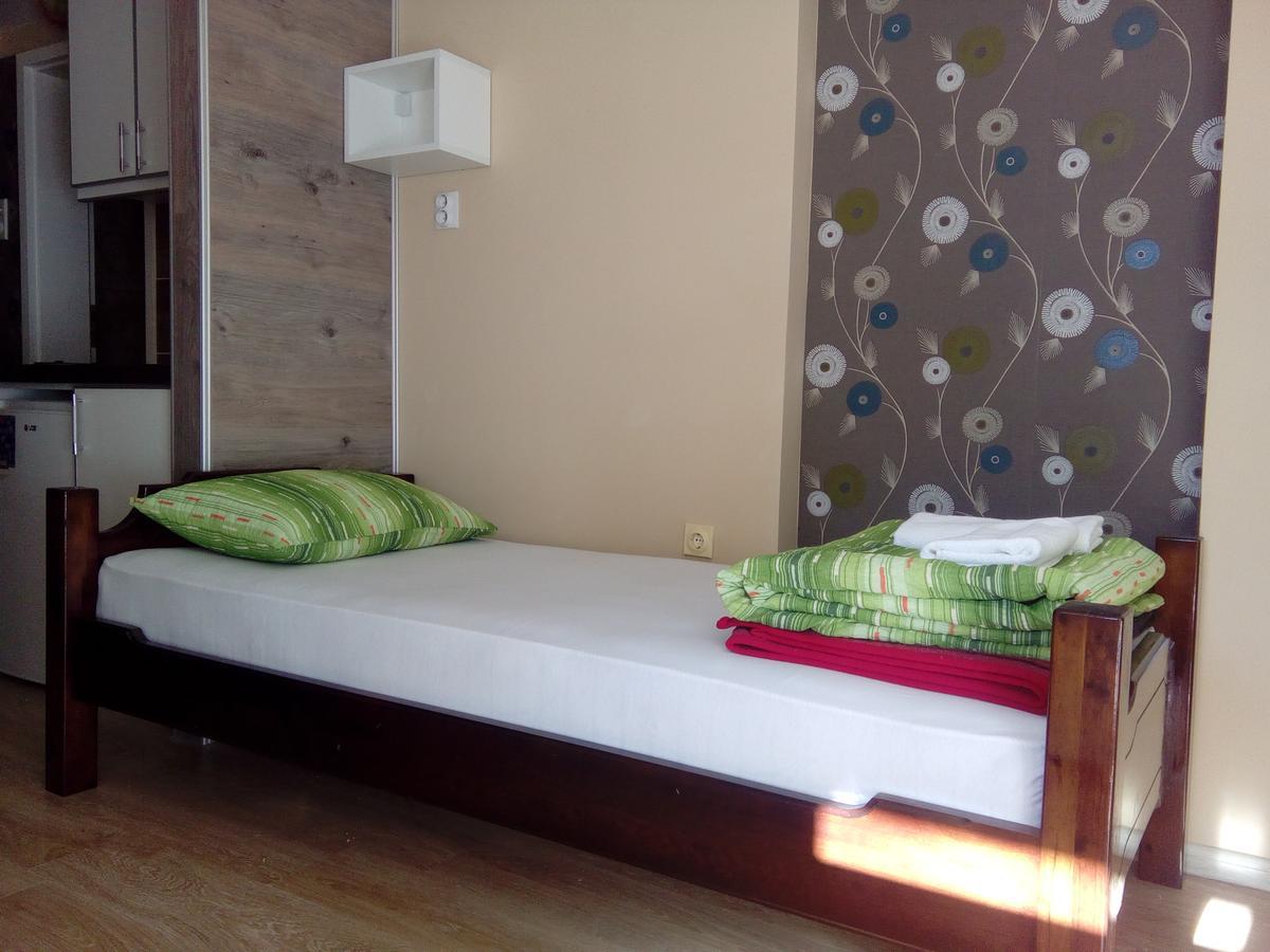 Caffe Pizzeria I Apartmani Bona Fides Nm Nova Varoš Kültér fotó