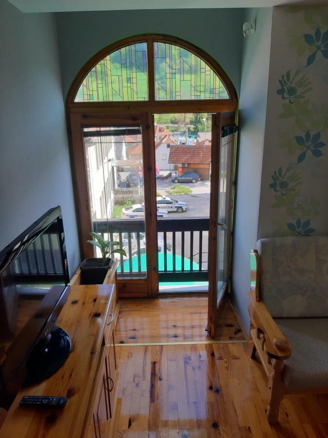 Caffe Pizzeria I Apartmani Bona Fides Nm Nova Varoš Kültér fotó