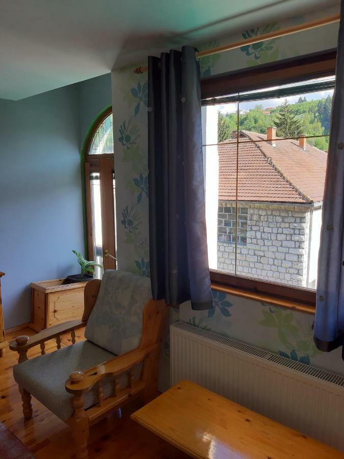 Caffe Pizzeria I Apartmani Bona Fides Nm Nova Varoš Kültér fotó