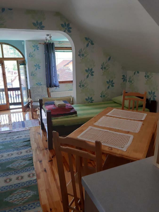 Caffe Pizzeria I Apartmani Bona Fides Nm Nova Varoš Kültér fotó