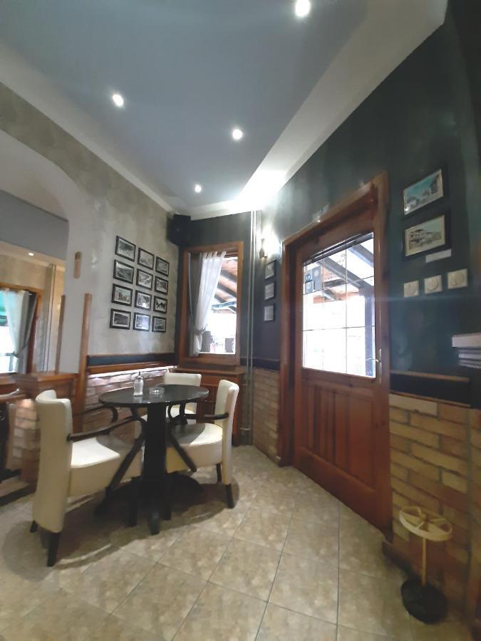 Caffe Pizzeria I Apartmani Bona Fides Nm Nova Varoš Kültér fotó