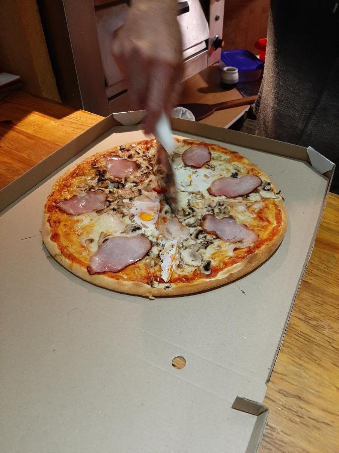 Caffe Pizzeria I Apartmani Bona Fides Nm Nova Varoš Kültér fotó